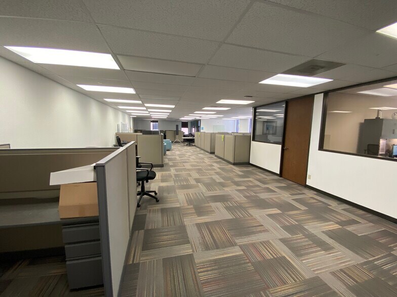 More Photos Of 9610 Long Point Rd, Houston Office For Lease