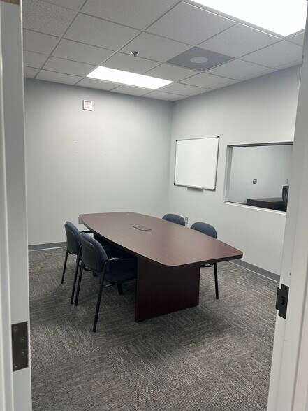 More Photos Of 10500 University Center Dr, Tampa Light Distribution For Lease