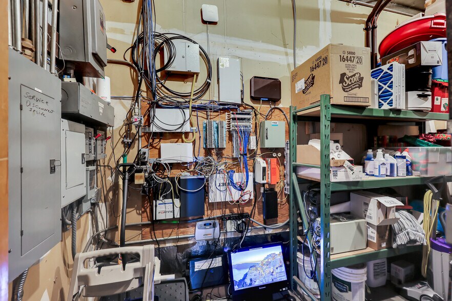 More Photos Of 4226 E Mission Ave, Spokane Loft Creative Space For Sale