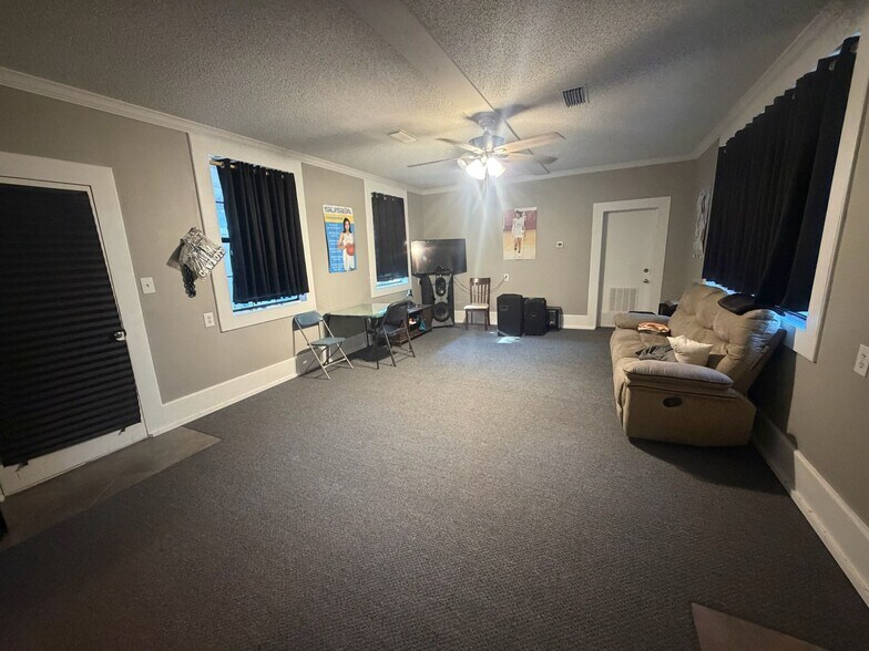 More Photos Of 3215 Bert Kouns Industrial Loop, Shreveport Apartments For Sale