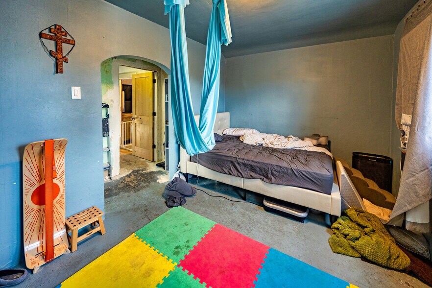 More Photos Of 100 E 28th St, Cheyenne Apartments For Sale