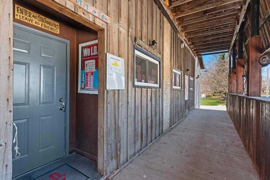 More Photos Of E3261 County Rd S, Casco Sports And Entertainment For Sale