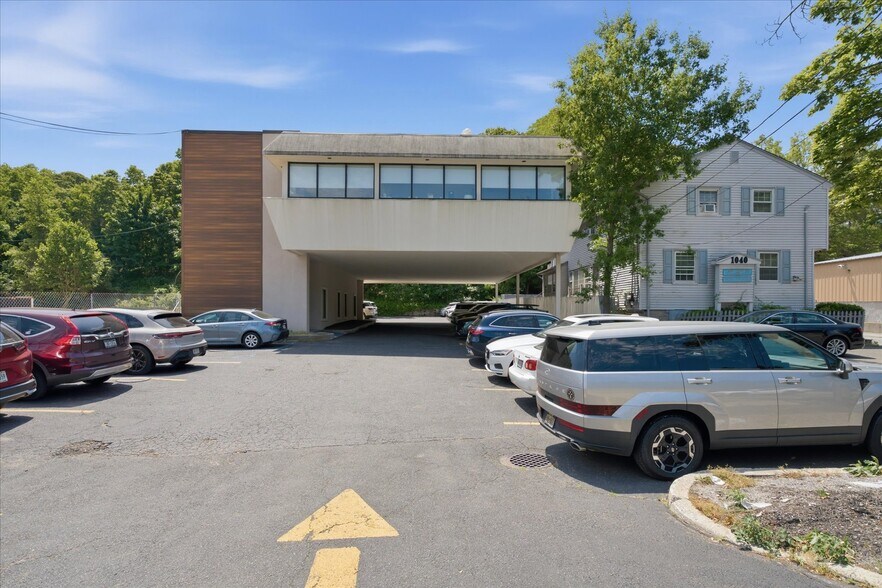 More Photos Of 1038 West Jericho Tpke, Smithtown Office For Sale
