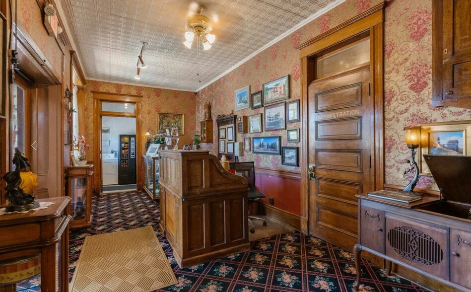 More Photos Of 600 N B St, Cripple Creek Hotel For Sale