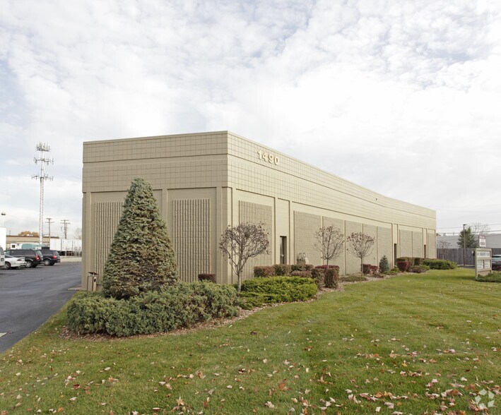 Primary Photo Of 1490 Premier Dr, Troy Light Distribution For Lease