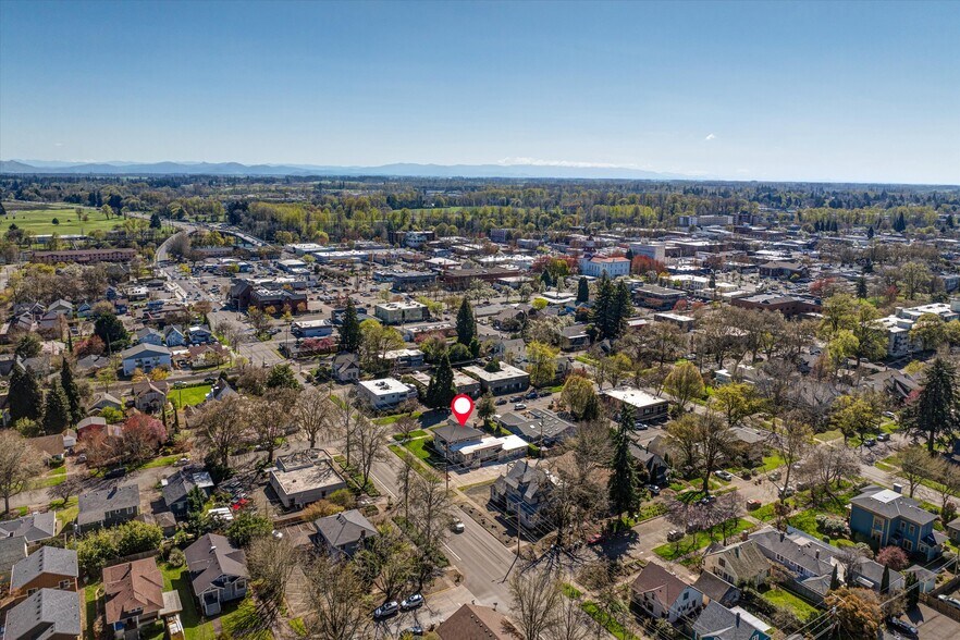 More Photos Of 340 NW 7th St, Corvallis Office Residential For Sale