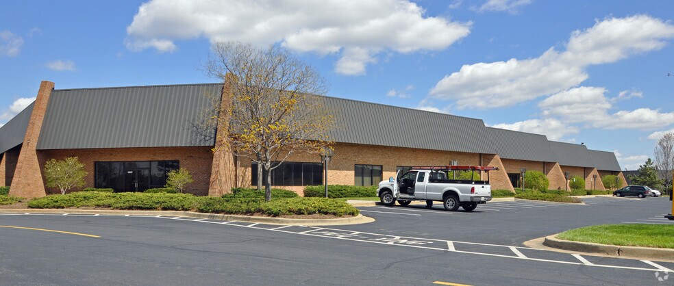 More Photos Of 2601 N Rolling Rd, Windsor Mill Unknown For Lease