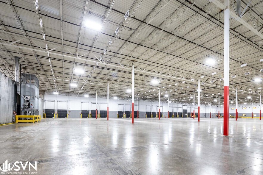 More Photos Of 440 Greendale Rd, Lexington Warehouse For Lease