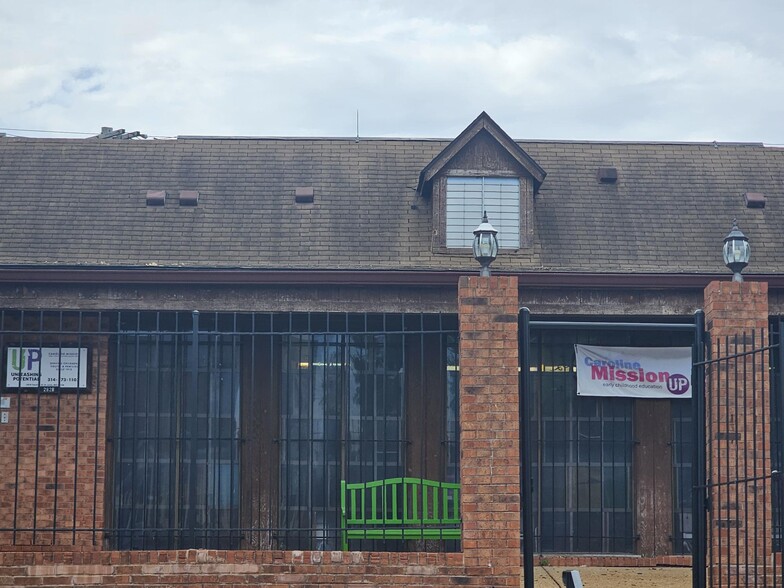 More Photos Of 2800 Caroline St, Saint Louis Specialty For Sale