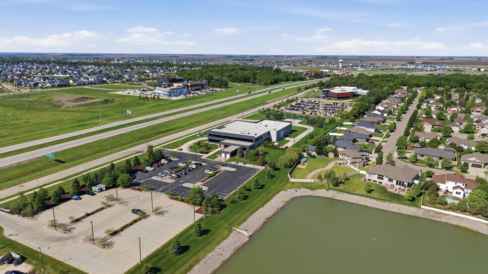 More Photos Of 644 E Beaton Dr, West Fargo Office For Lease