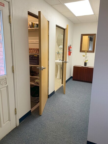 More Photos Of 8751 E Hampden Ave, Denver Medical For Sale