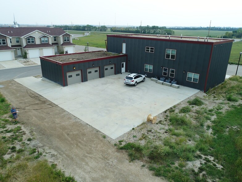 More Photos Of 299 Prairie Dr, Stanley Office For Sale