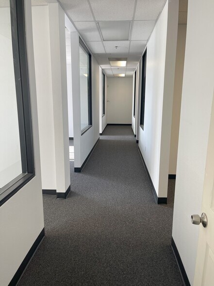 More Photos Of 5500-5510 S Soto St, Vernon Warehouse For Sale