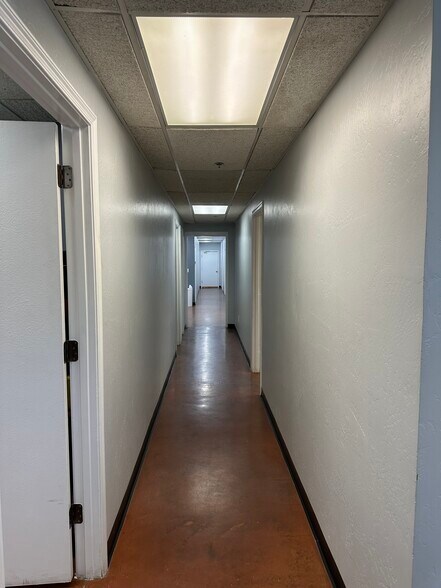 More Photos Of 650 S 79th St, Chandler Service For Lease