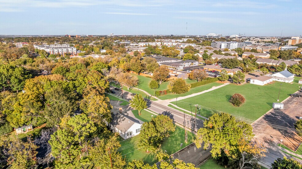 More Photos Of 600 S Davis Dr, Arlington Office For Lease