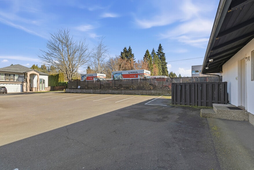 More Photos Of 9055 SW Beaverton Hillsdale Hwy, Portland Office For Lease