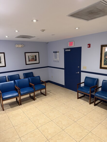 More Photos Of 11801 SW 90th St, Miami Medical For Sale