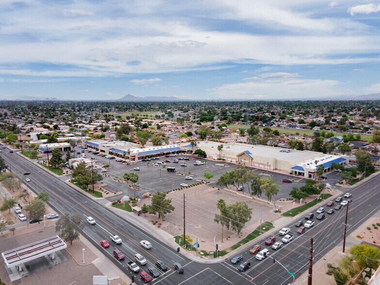 More Photos Of 2706-2714 E University Dr, Mesa General Retail For Lease