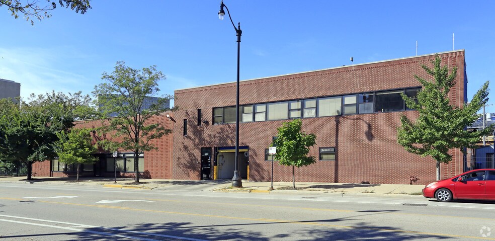 Primary Photo Of 1836-1914 S Wabash Ave, Chicago Industrial For Sale