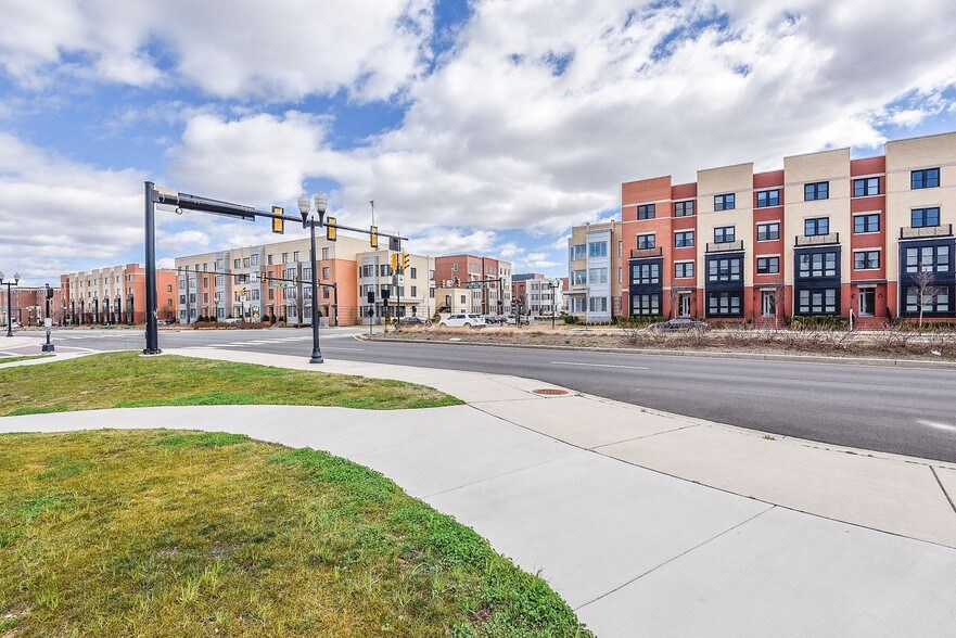 More Photos Of 529 E Howell Ave, Alexandria Restaurant For Lease