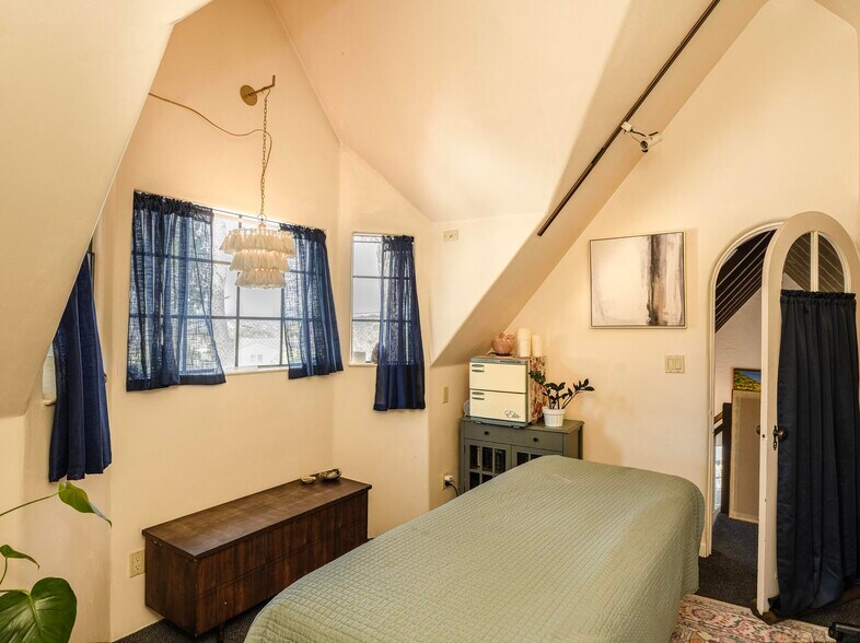 More Photos Of 1084 Cass St, Monterey Medical For Sale