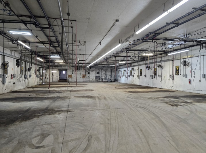 More Photos Of 120-122 E Tuscarawas Ave, Barberton Warehouse For Lease