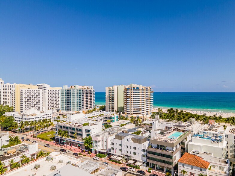 More Photos Of 1435 Collins Ave, Miami Beach Hotel For Lease