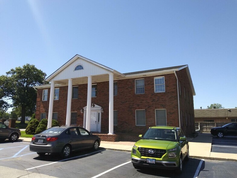 More Photos Of 131 Ridge Rd, Munster Office For Lease