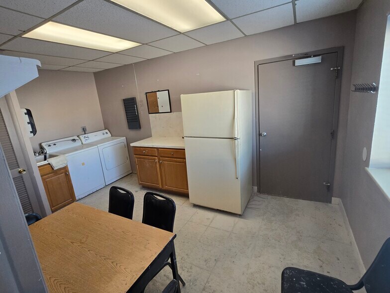 More Photos Of 105 Talamine Ct, Colorado Springs Warehouse For Sale