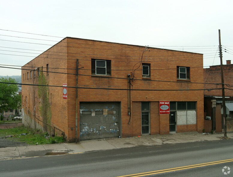 Primary Photo Of 842-844 Island Ave, McKees Rocks Warehouse For Sale