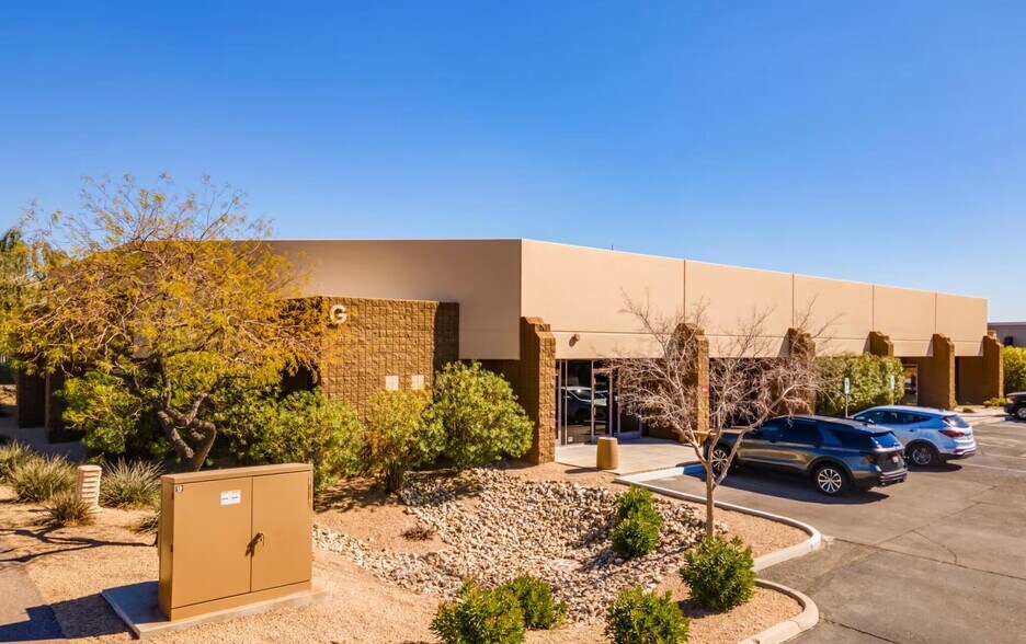 More Photos Of 17235 N 75th Ave, Glendale Unknown For Lease