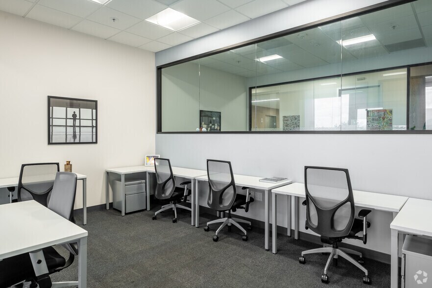 More Photos Of 530 Technology Dr, Irvine Coworking Space