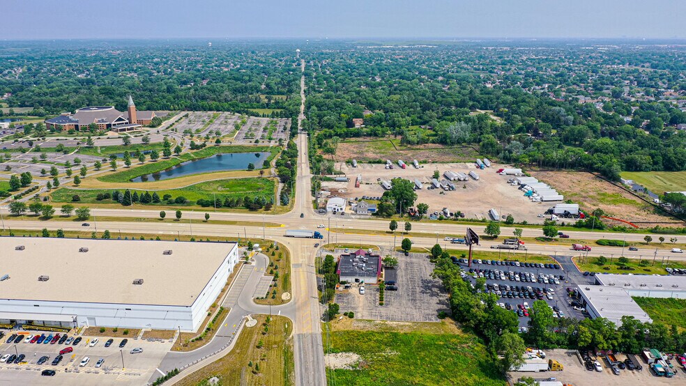 More Photos Of 27W371 North Ave, West Chicago Restaurant For Sale