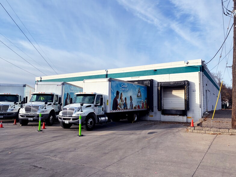 Primary Photo Of 480 Kenny Rd, Saint Paul Warehouse For Sale