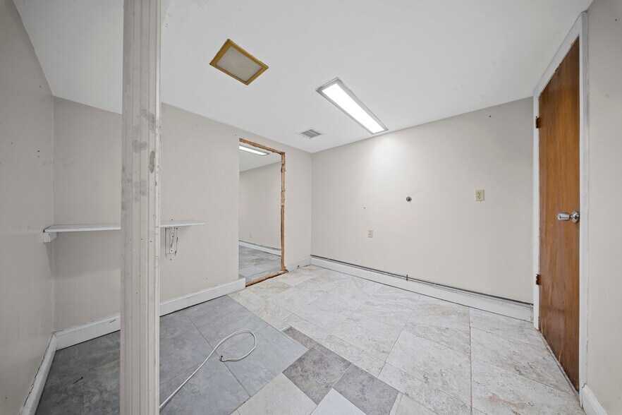 More Photos Of 200-17 Linden Blvd, Saint Albans Medical For Sale