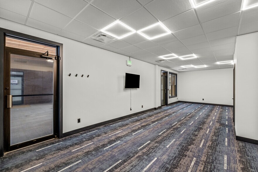 More Photos Of 625 S Lincoln Ave, Steamboat Springs Office For Lease