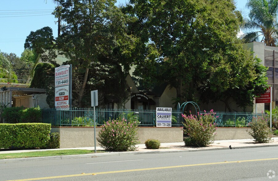 More Photos Of 1021 S Main St, Corona Restaurant For Sale