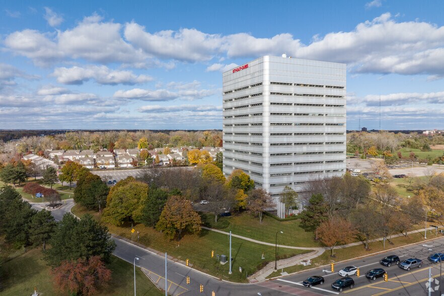 More Photos Of 18000 W Nine Mile Rd, Southfield Office For Lease
