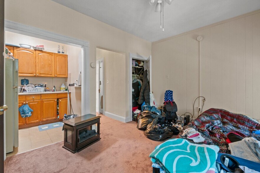 More Photos Of 2530 N Calvert St, Baltimore Office Residential For Sale