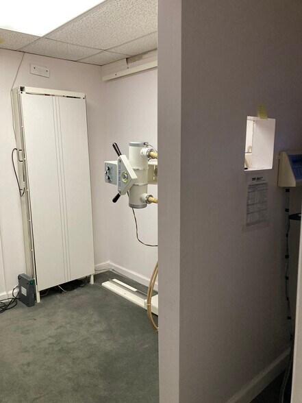 More Photos Of 1840 Forest Hill Blvd, West Palm Beach Medical For Sale