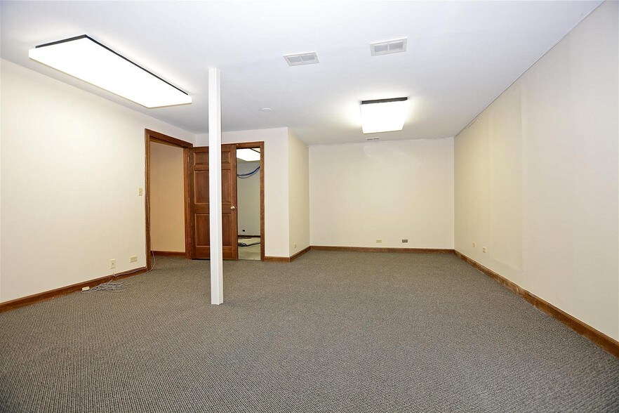 More Photos Of 1626 W Colonial Pky, Inverness Office For Sale