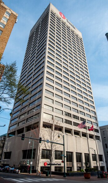 More Photos Of 40 S Main St, Memphis Office For Lease