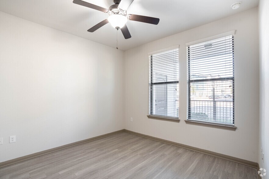 More Photos Of 5751 Greenhouse Rd, Katy Apartments For Lease