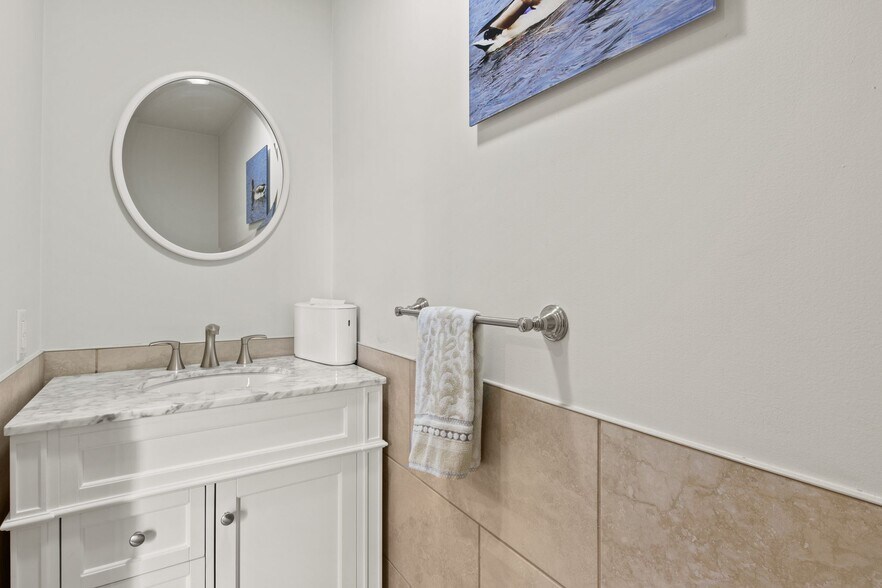 More Photos Of 114-116 E Main St, Penn Yan Storefront Retail Residential For Sale