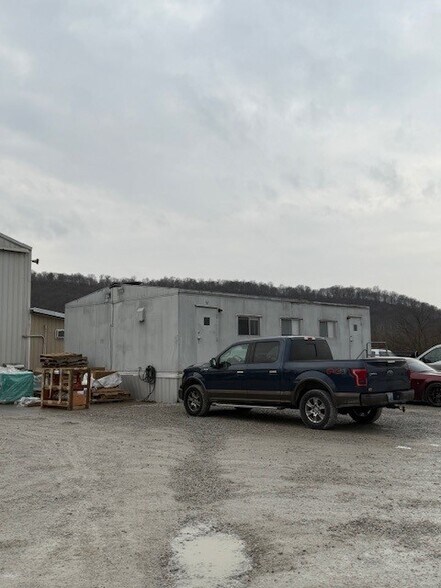 More Photos Of 98 Jolly Industrial Park, Wilder Land For Sale