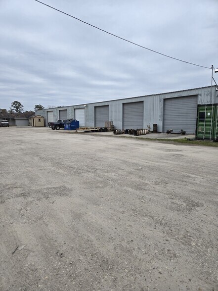 More Photos Of 6414 E Houston Rd, Houston Office For Lease