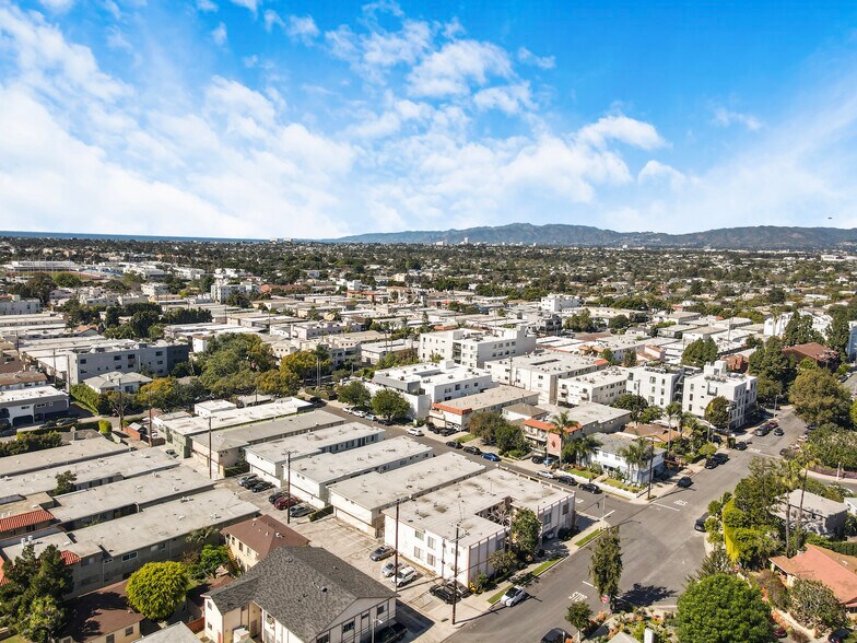 More Photos Of 3945 Frances Ave, Los Angeles Multifamily For Sale