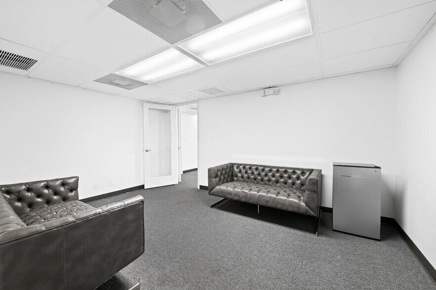 More Photos Of 1231 NE 8th Ave, Fort Lauderdale Office For Lease