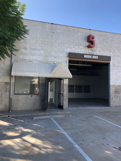 More Photos Of 990-1010 S Arroyo Pky, Pasadena Warehouse For Lease