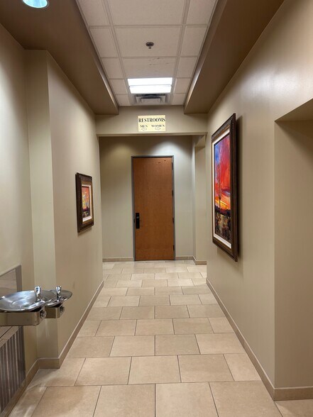 More Photos Of 2450 S Gilbert Rd, Chandler Office For Lease